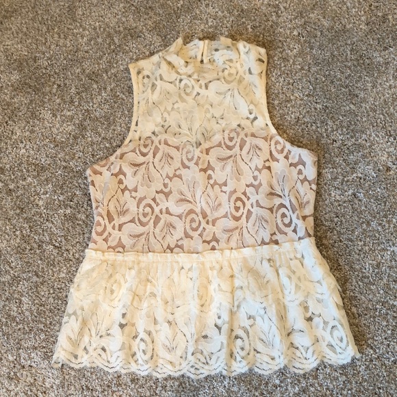 Express Tops - Express lace tank